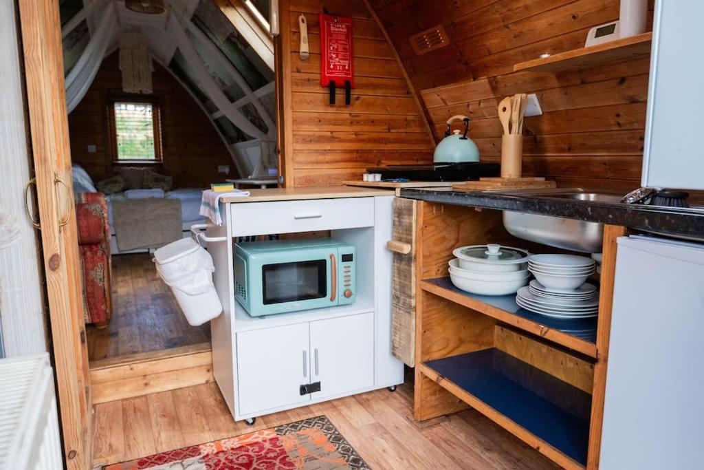 Robin Nest - Cosy Shepherd'S Hut Hideaway Callington Eksteriør bilde